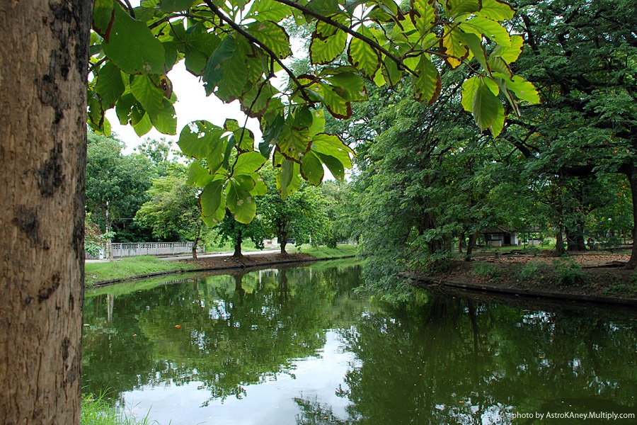 Sanam Chandra Palace Canal by AstroKAney KooN KeeN