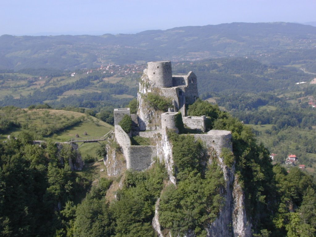 Srebrenik Castle by Stanley Stacy