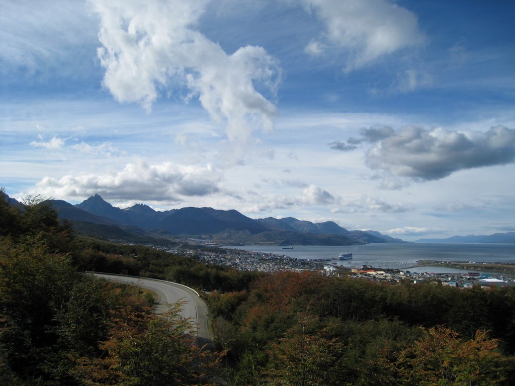 Ushuaia - O fim do mundo by Luis Roberto Sant'Anna