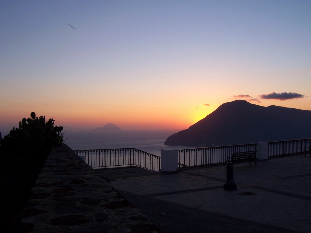 Lipari - Tramonto da Quattropani by Giancarlo72