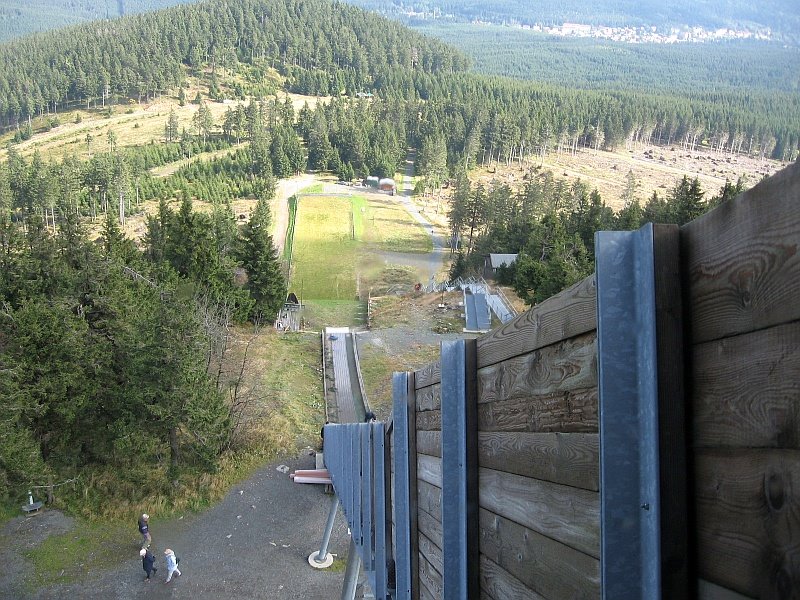 Blick vom Sprungturm auf dem Wurmberg nach Schierke - 09.2007 by trigonal