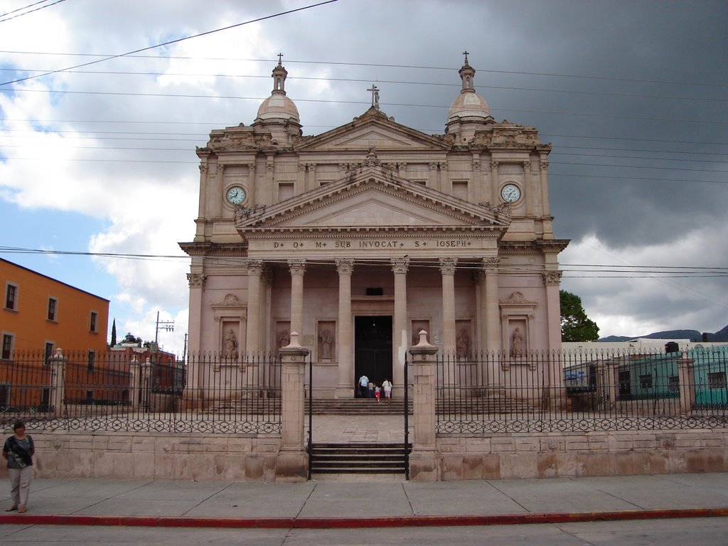 Iglesia Principal de San José Iturbide by juarez.jonatan