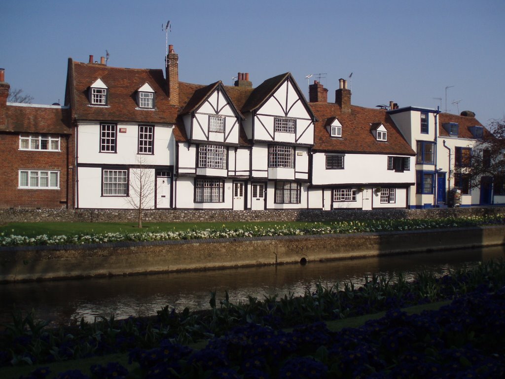 Houses close to Westgate gardens by xabier3007