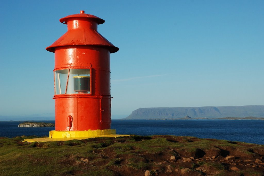 Stykkisholmur lighthouse, September 2008 by MichaelN