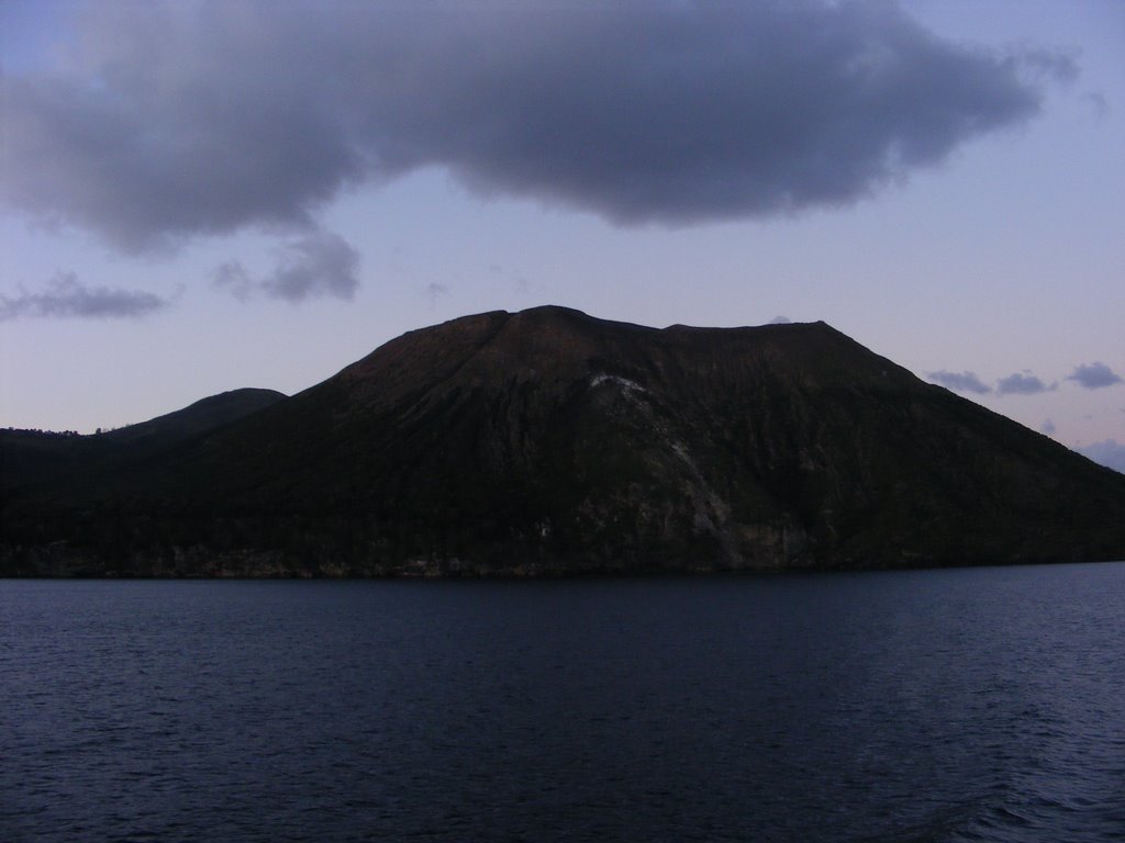 L'arrivo a Vulcano by paolo russo®