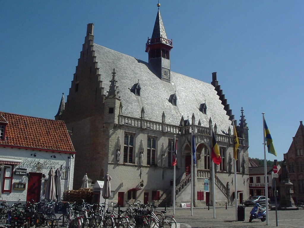 Town Hall, Damme by KTtravelbug