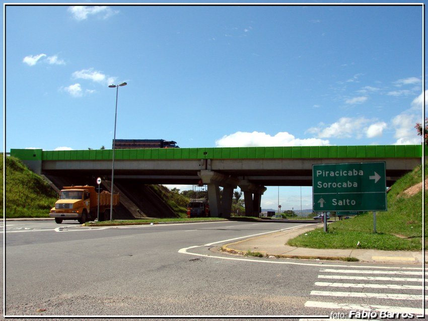 Viaduto na Rod. Hélio Steffen Salto - Foto: Fábio Barros (www.cidade3d.uniblog.com.br) by Fábio Barros