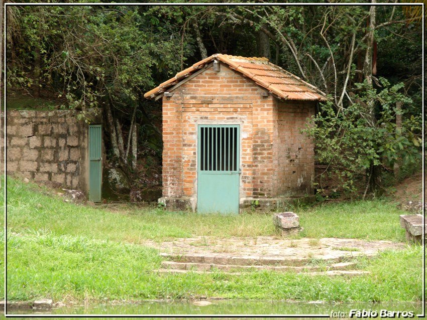 Casinha - Salto - Foto: Fábio Barros by Fábio Barros