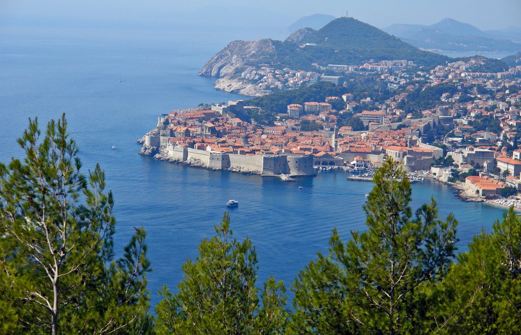 Dubrovnik - Vista de la ciudad antigua by tonisavbcn