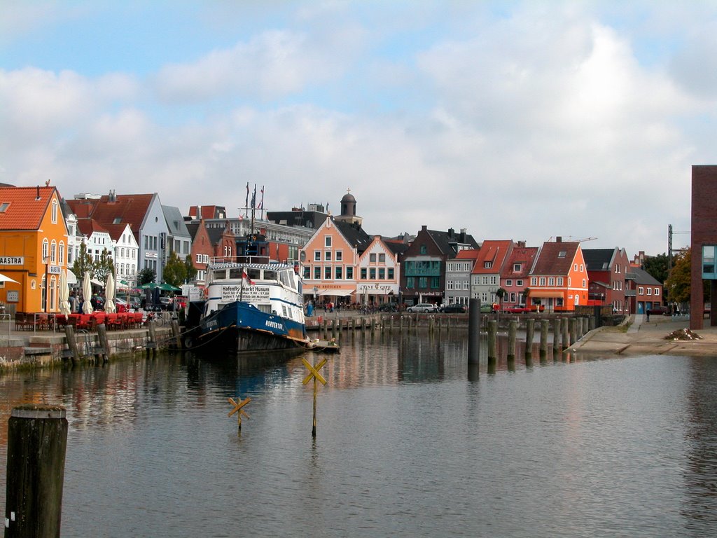 Husum, Innenhafen by Viola sonans