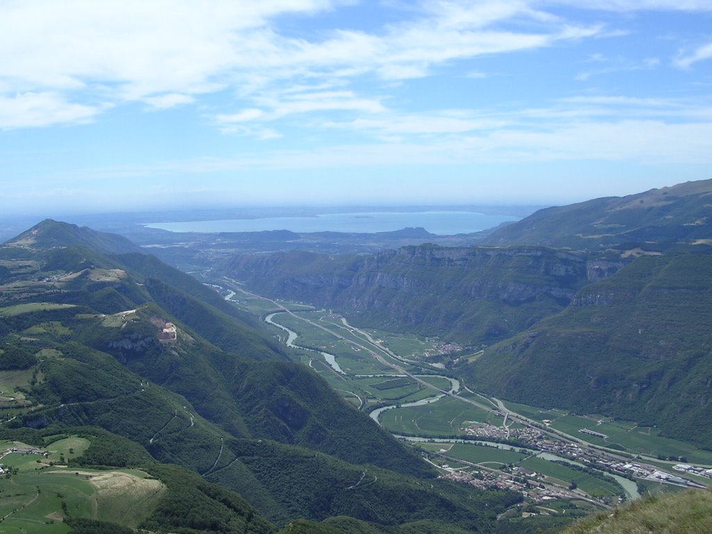 Val d'Adige con veduta sul Lago di Garda dal Corno d'Aquilio by Stefano Trevisan