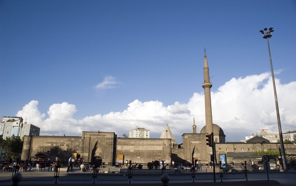 Huant Hatun Mosque and Medresse, Downtown, Kayseri, Turkey by Seref Halicioglu