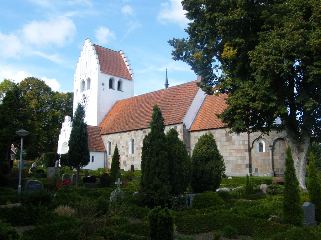 Grønbæk Kirke (Oct 2008) by John Dhiin