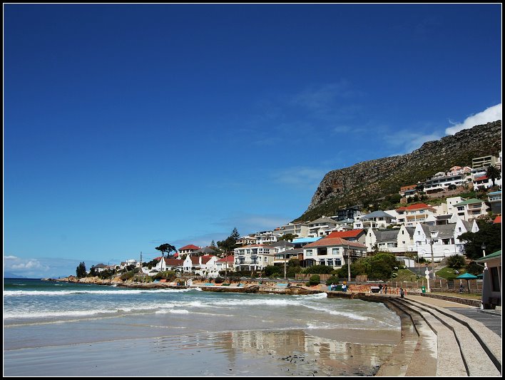 Fish Hoek Beach by hawaii_ha