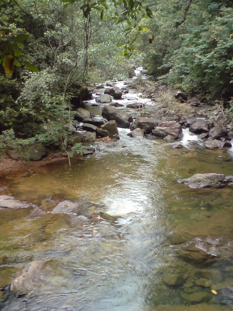 Klong Plu Waterfall by fatgy