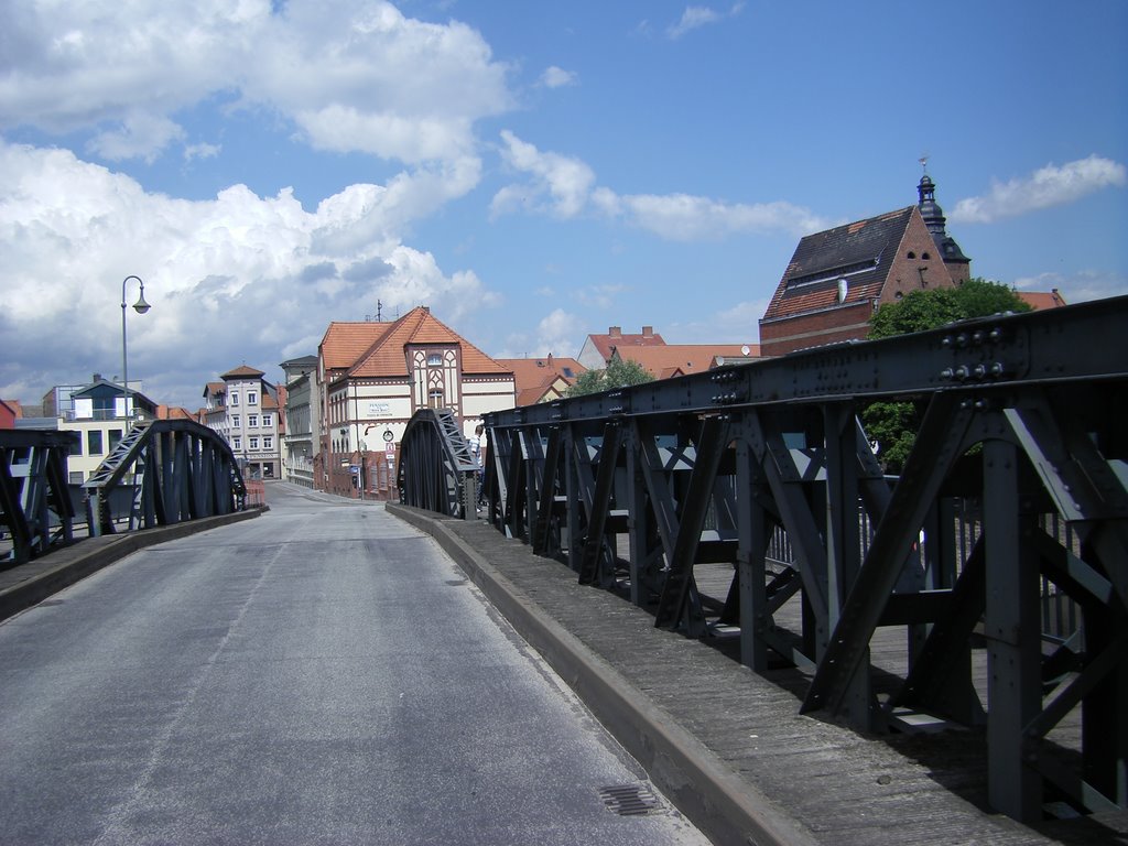 Alte Brücke by groesingen