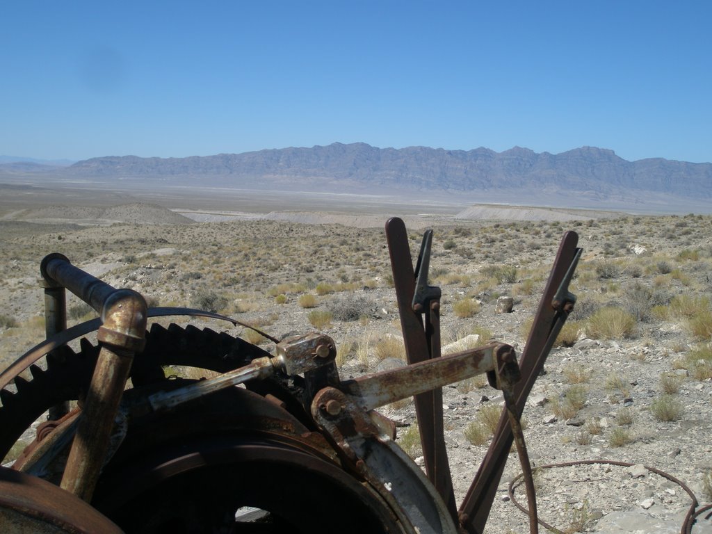 Bell Hill Mine hoist, Spor Mountain, Utah by thelivingwest