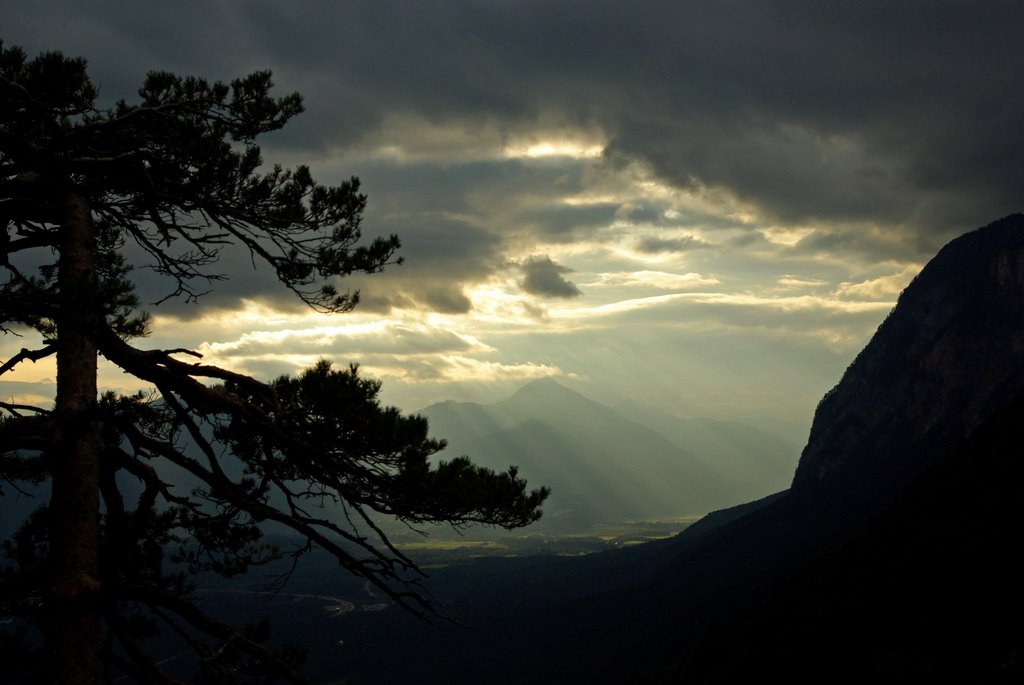 View from Villacher Alpenstrasse by Béla Török