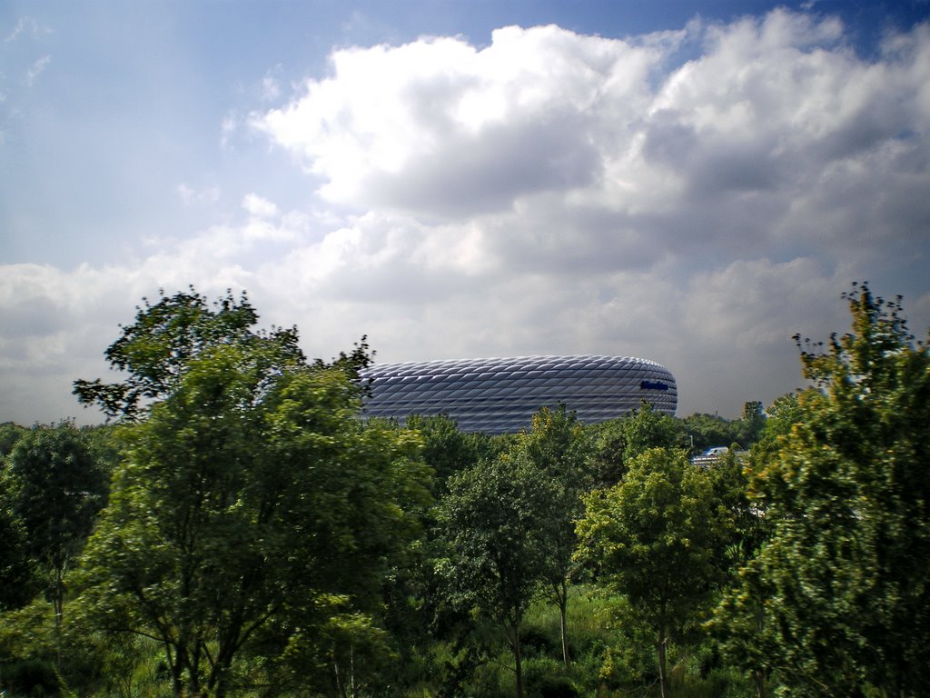 Allianz Arena Munchen by Gareth.Stadden