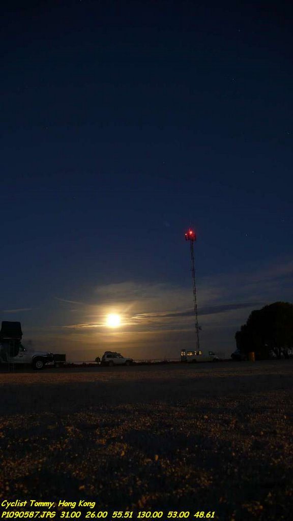 Nullarbor SA 5690, Australia by Tommy Au