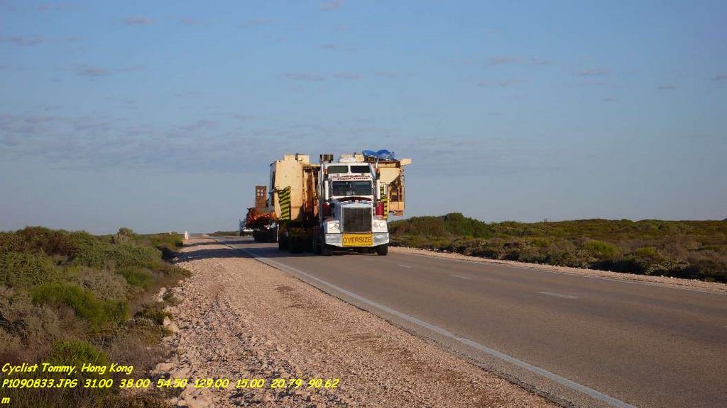 Nullarbor SA 5690, Australia by Tommy Au