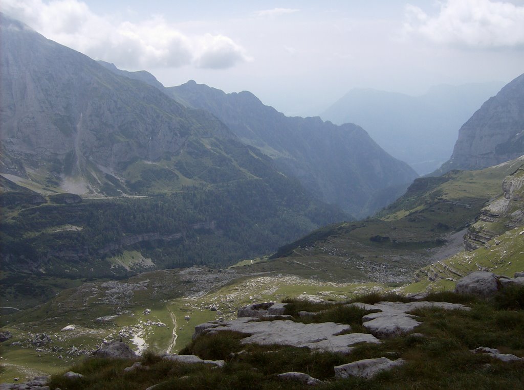 Val d'Ambiez dal Rifugio Agostini by pietraldo