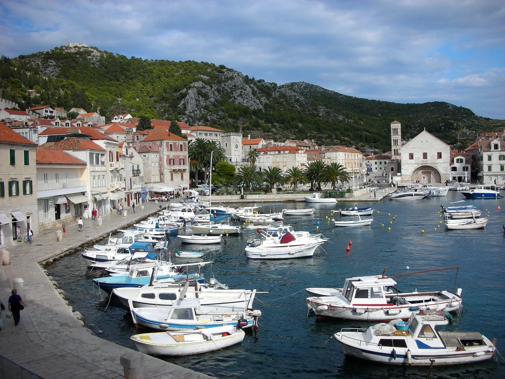 Hvar by theyre