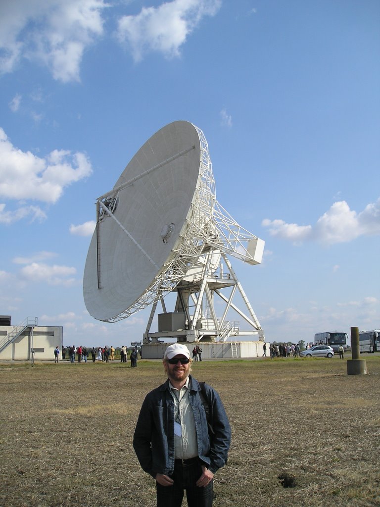 Radiotelescopio de 32m de INAF en Medicina by PacoC