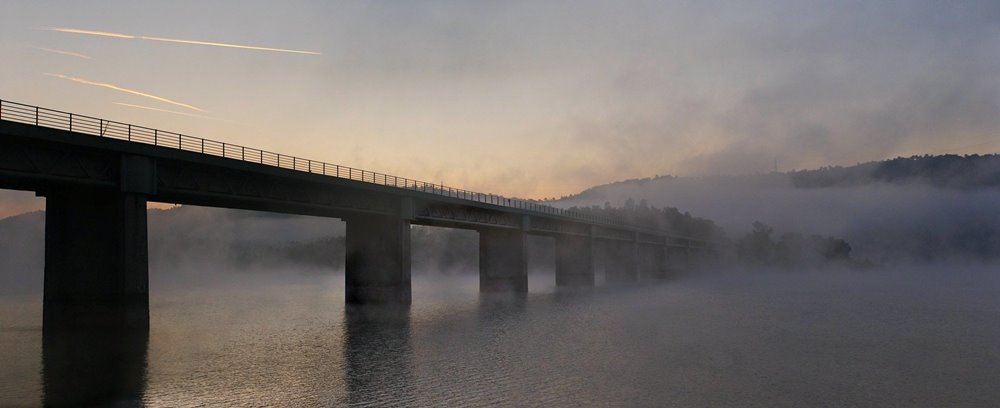 Bridge in the cold morning by rikacka