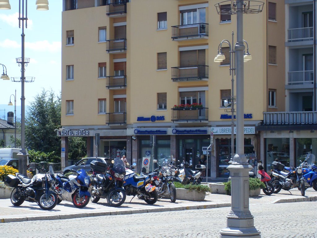 Belluno Piazza dei Martiri by Thomas Roese