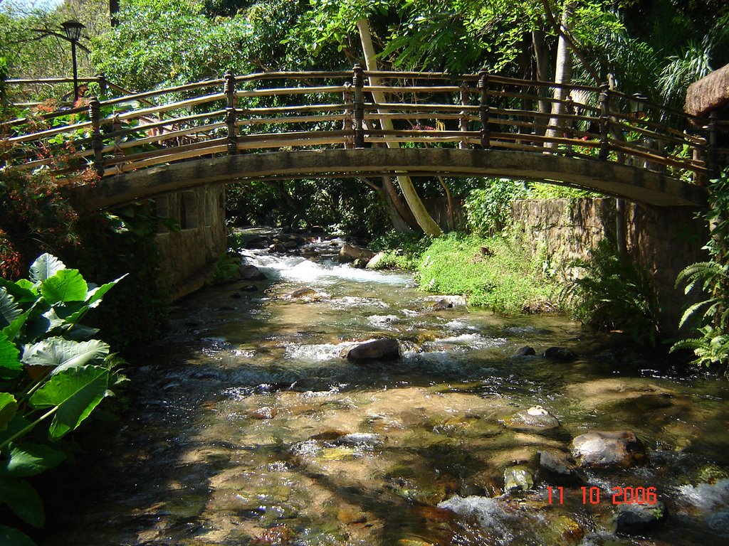 Pousada do Rio Quente - GO - Brasil by Glaucia Jorge Latanzio