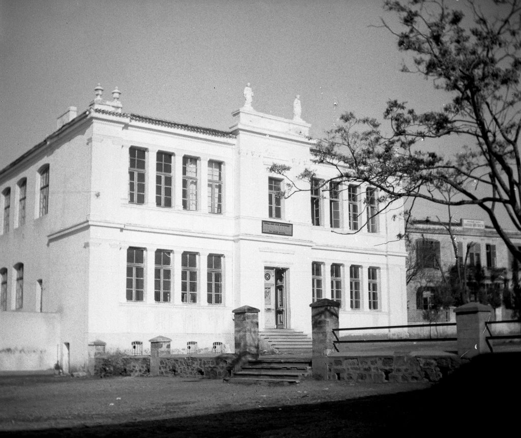 The former bulgarian St.St. Cyrillus and Methodius School of General Education known as the Leondaridios High Shcool (now museum). by 0bi