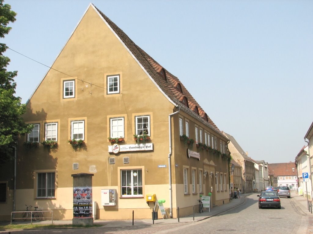 Hotel Hamburger Hof by Rüdiger Pohle