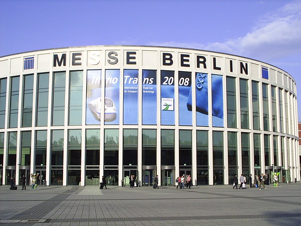 Berlin Messe Süd zur Innotrans 2008 by Watt weiss ich