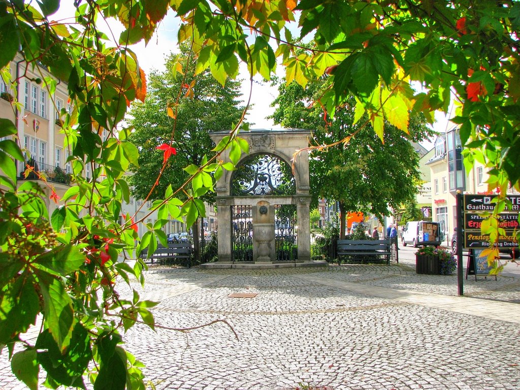 Ehrenfriedersdorf - Teil des Denkmals für Kurfürst Friedrich der Streitbare by Rudolf Henkel