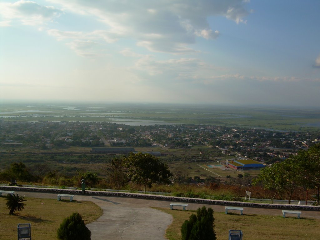 Morro do Cristo - Corumbá by Leonardo Pereira