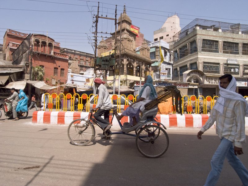 Varanasi, near Dassaswamedh Gath by astralrider