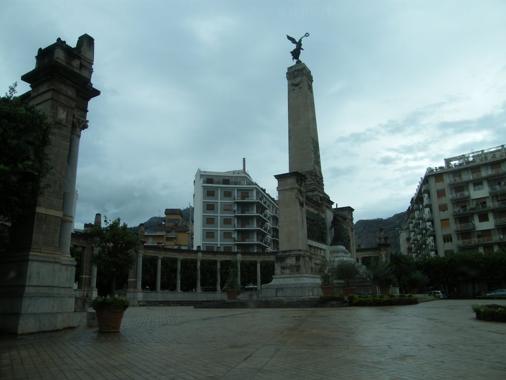 Palermo Piazza Vittorio Veneto 14-09-08 by AlessandroPaci