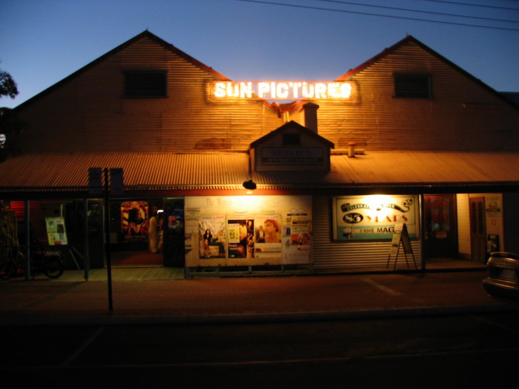 Sunpictures by Wibo Hoekstra