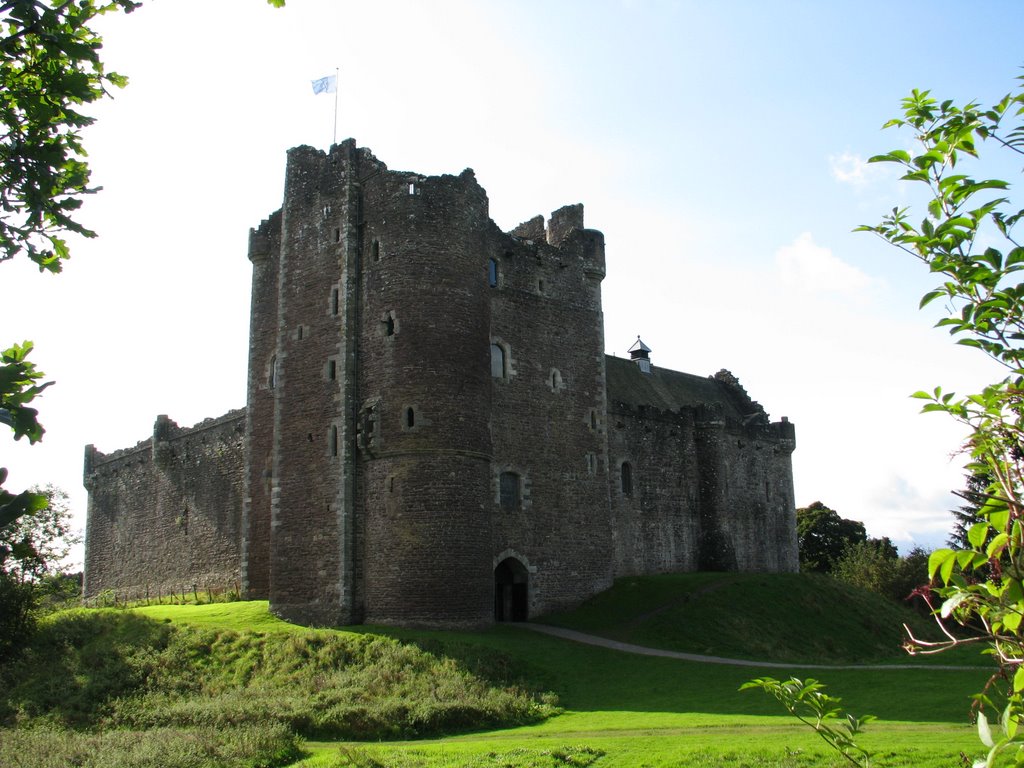 Doune Castle by lenno