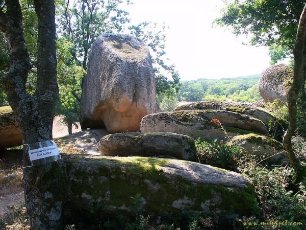 Beglick Tash - Trakian's Rock Sanctuary - Antick Sun O'Clock by Minka Tsoneva (Mimip…