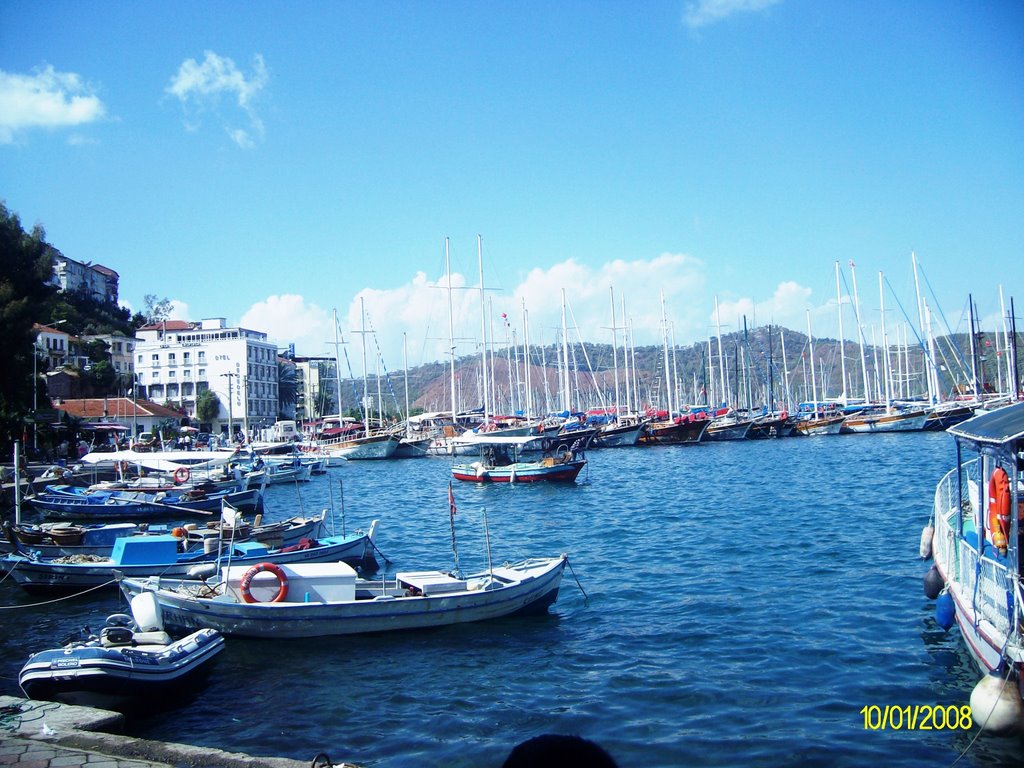 Fethiye İskelesinden bir görünüm by 42yaska