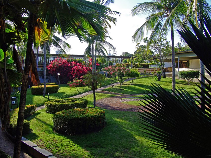 Jardim do Hotel Tropical Tambaú by Reginaldo Marinho