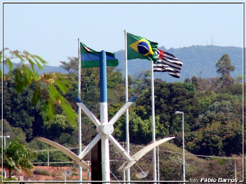 Bandeiras no Parque da Cidade - Jundiaí - Foto: Fábio Barros (www.cidade3d.uniblog.com.br) by Maquete Fábio  Barro…