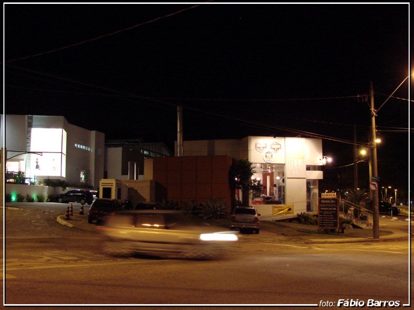 Noite de Jundiaí - Foto: Fábio Barros (www.cidade3d.uniblog.com.br) by Fábio Barros  [-⓪-]