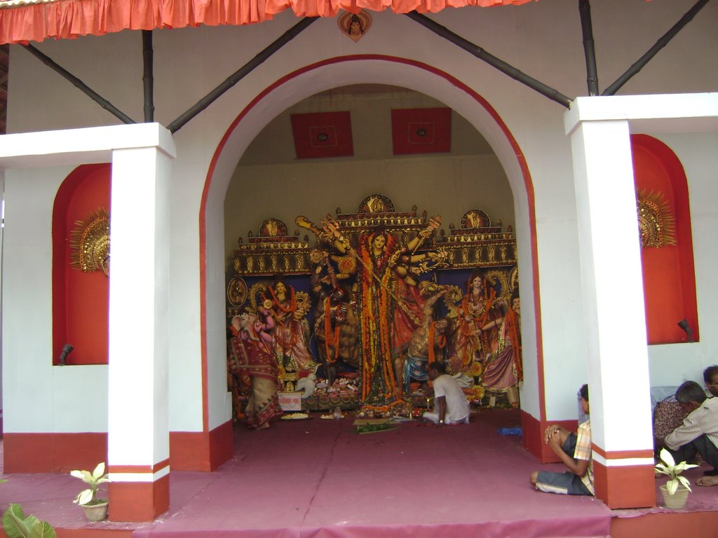 Sahanagar, Kalighat, Kolkata, West Bengal 700026, India by Indranil Sengupta