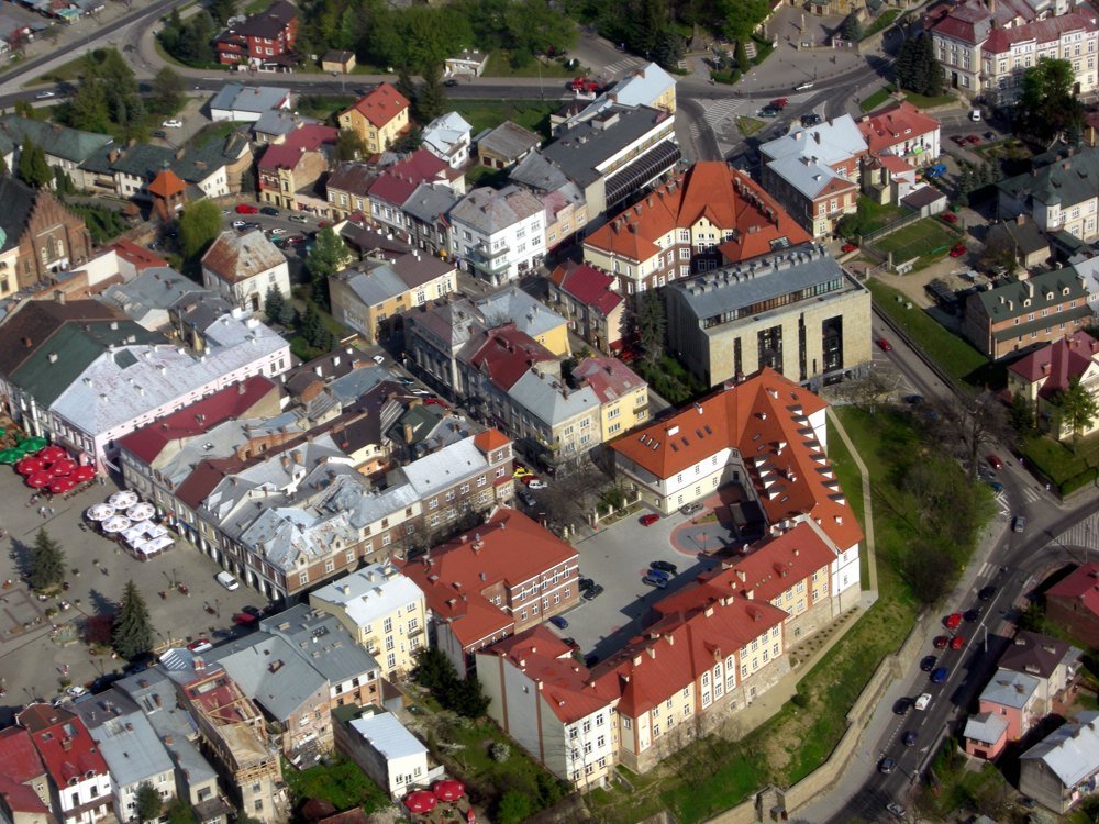 Rynek, PWSZ Krosno - (dawne Kolegium Jezuickie przy ul. Kazimierza Wielkiego) by bl0ndas