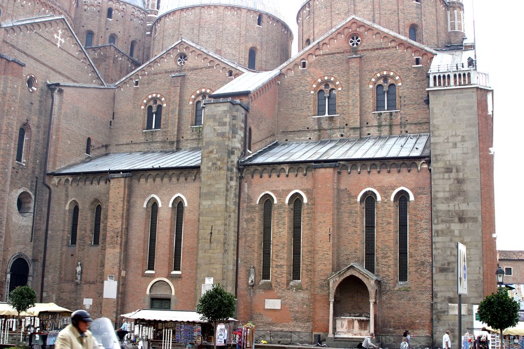 Basílica S. Antonio. Padova. Italia. by Valentin Enrique Fer…