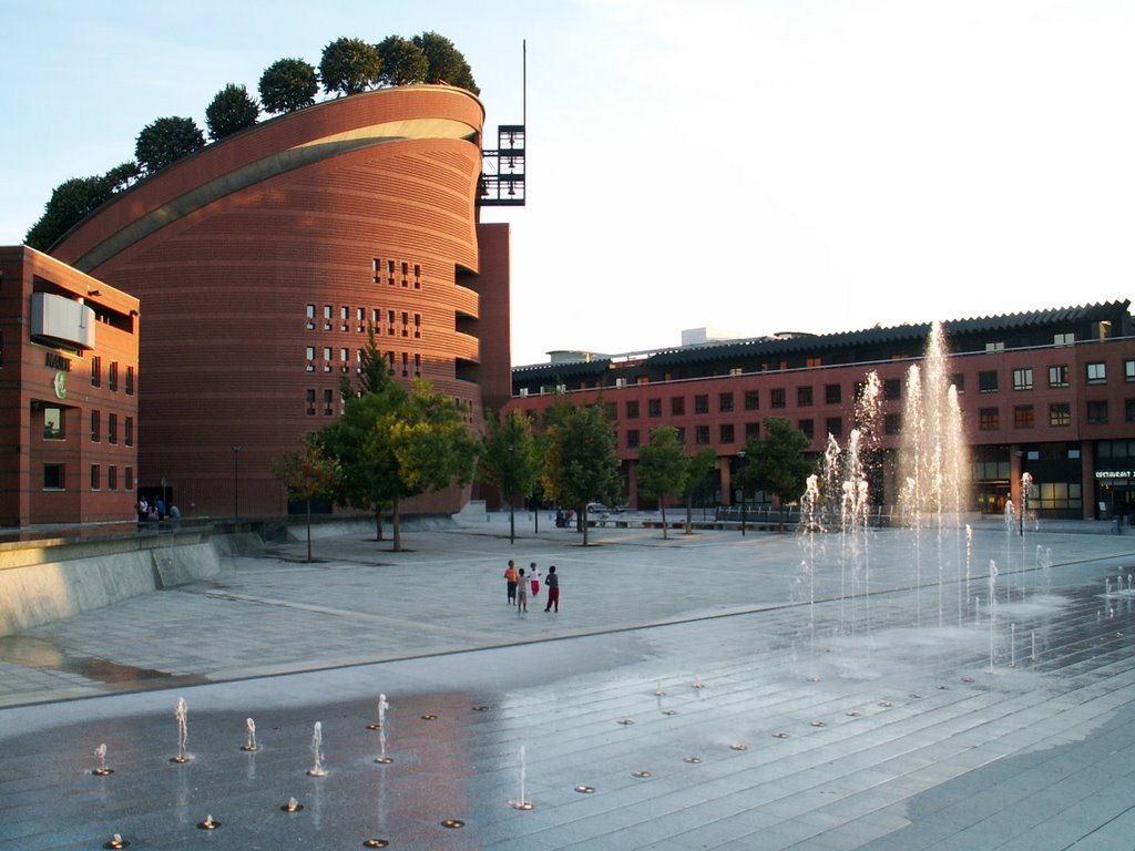 Cathédrale de la Résurrection d'Évry (de Mario Botta, achevée en 1995) by caine44