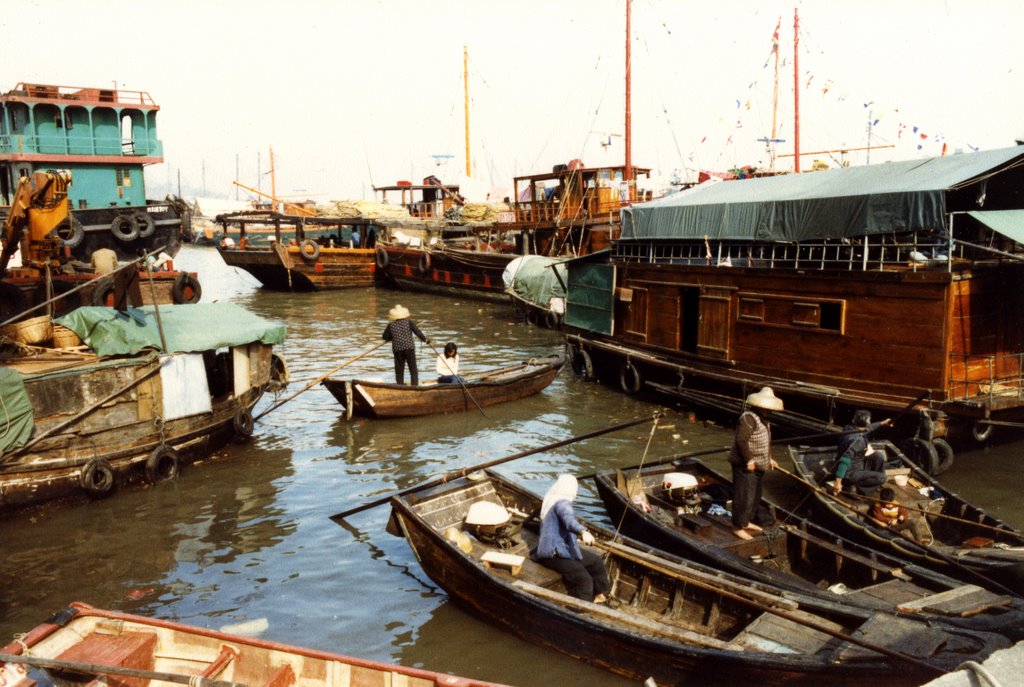 Macau 1983 by Elios Amati (tashimelampo)